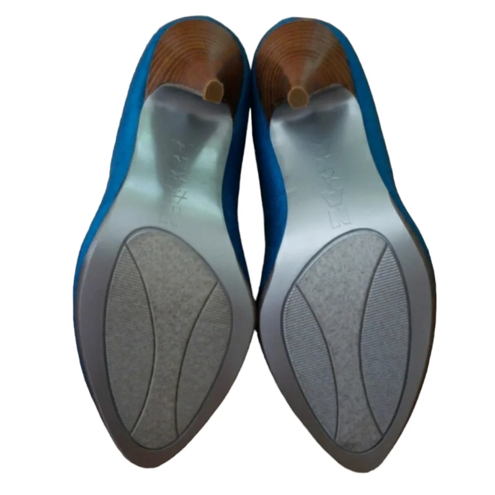 Almond toe fabric upper stacked heels